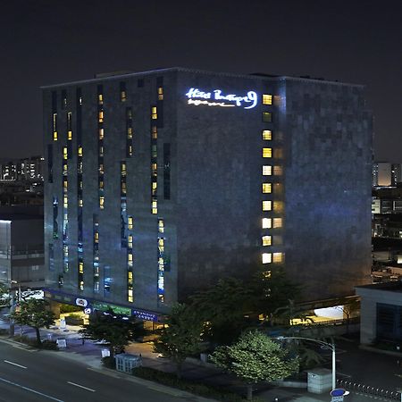 โรงแรมบูทิค 9 โซล ภายนอก รูปภาพ